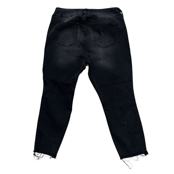 Torrid Plus Size Ankle Skinny Leg Womens 18 Black Stretch Distressed Frayed - Picture 5 of 8